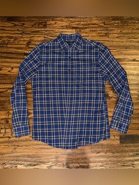 Banana Republic Untucked Fit Button-Up Casual Shirt Navy Blue Plaid Sz Large
